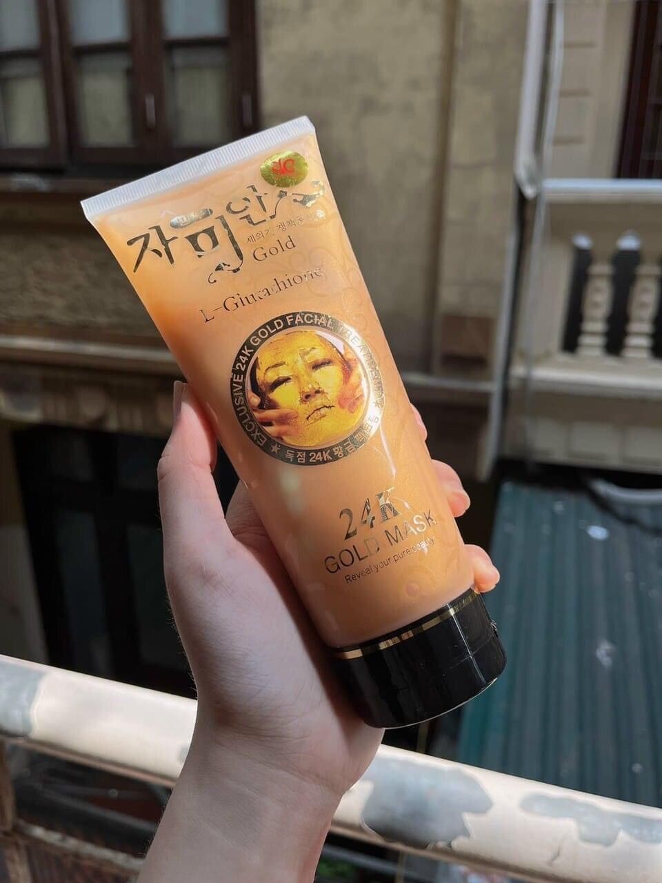 Mặt Nạ Vàng 24k tặng cọ