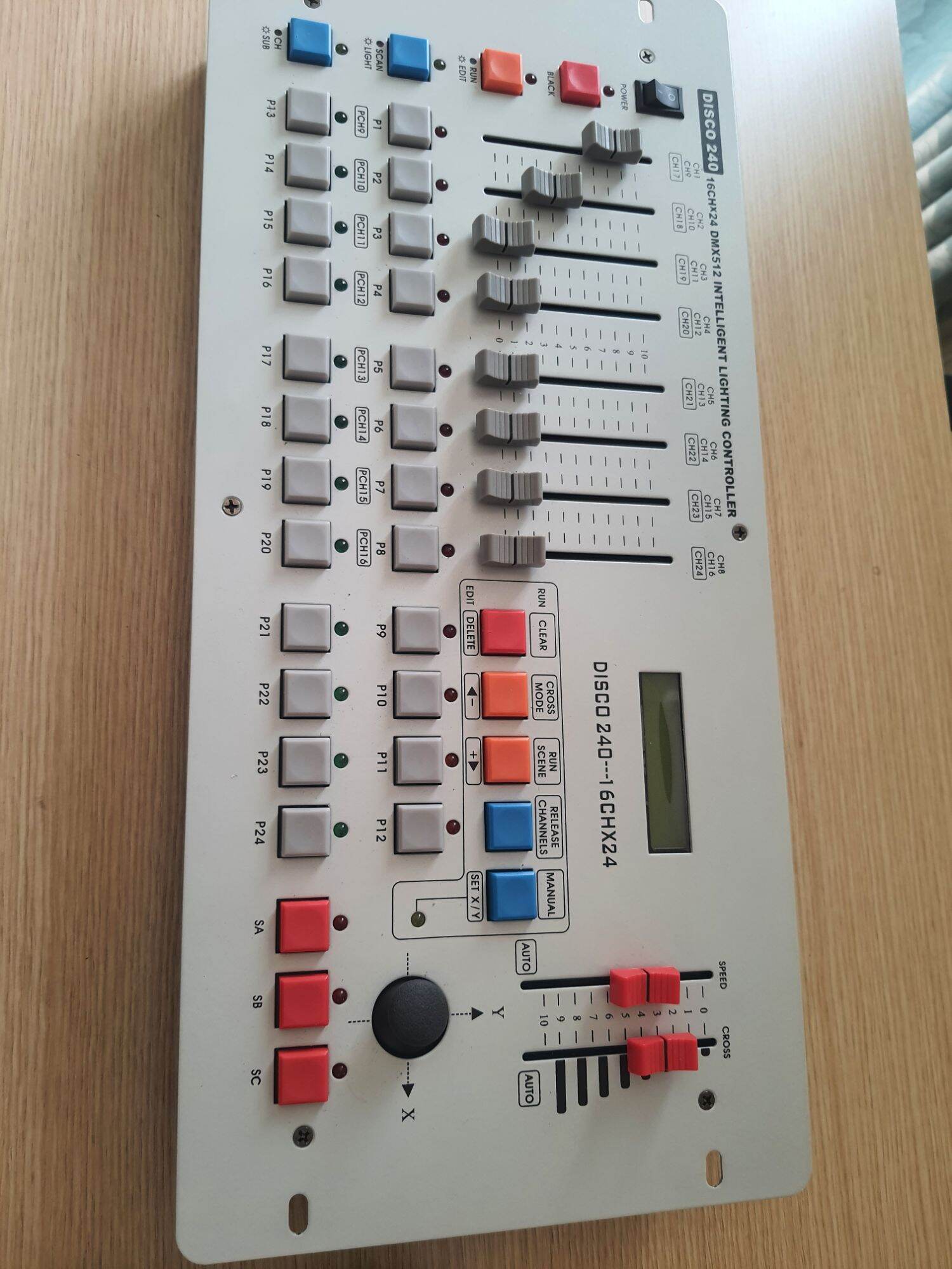 Bàn điều khiển đèn sân khấu Disco 240