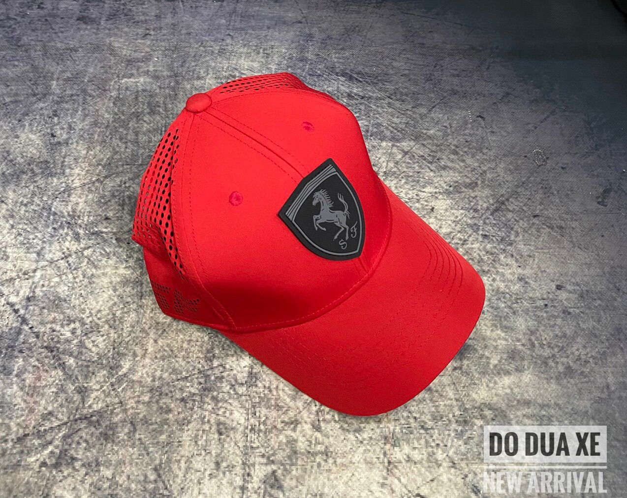 Nón(mũ) kết đua xe Ferrari
