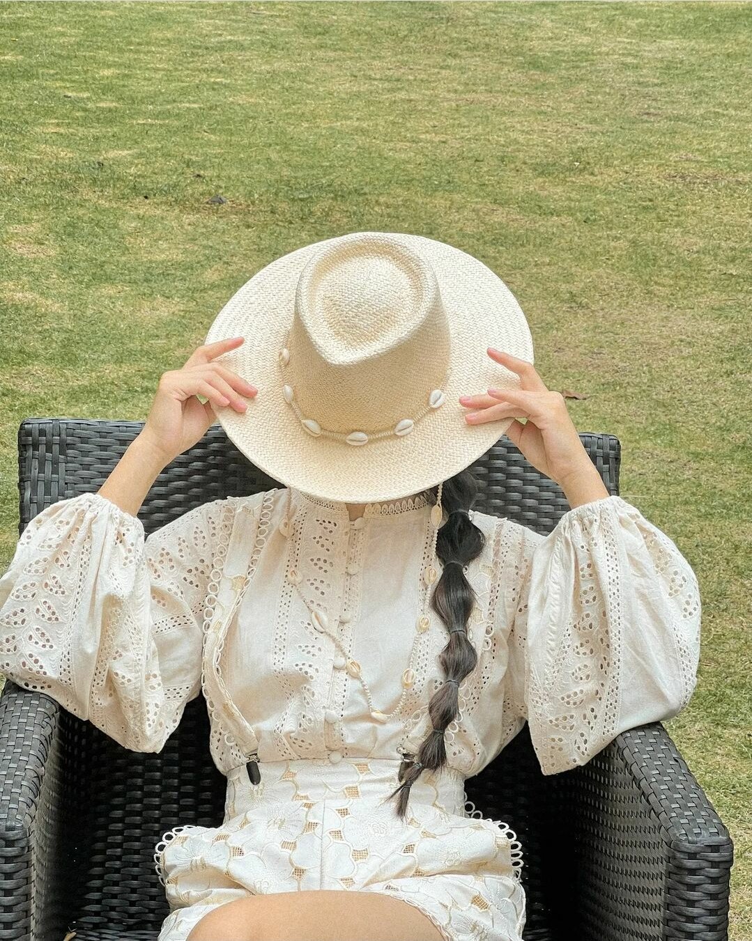 Áo Hive Honey Shirt