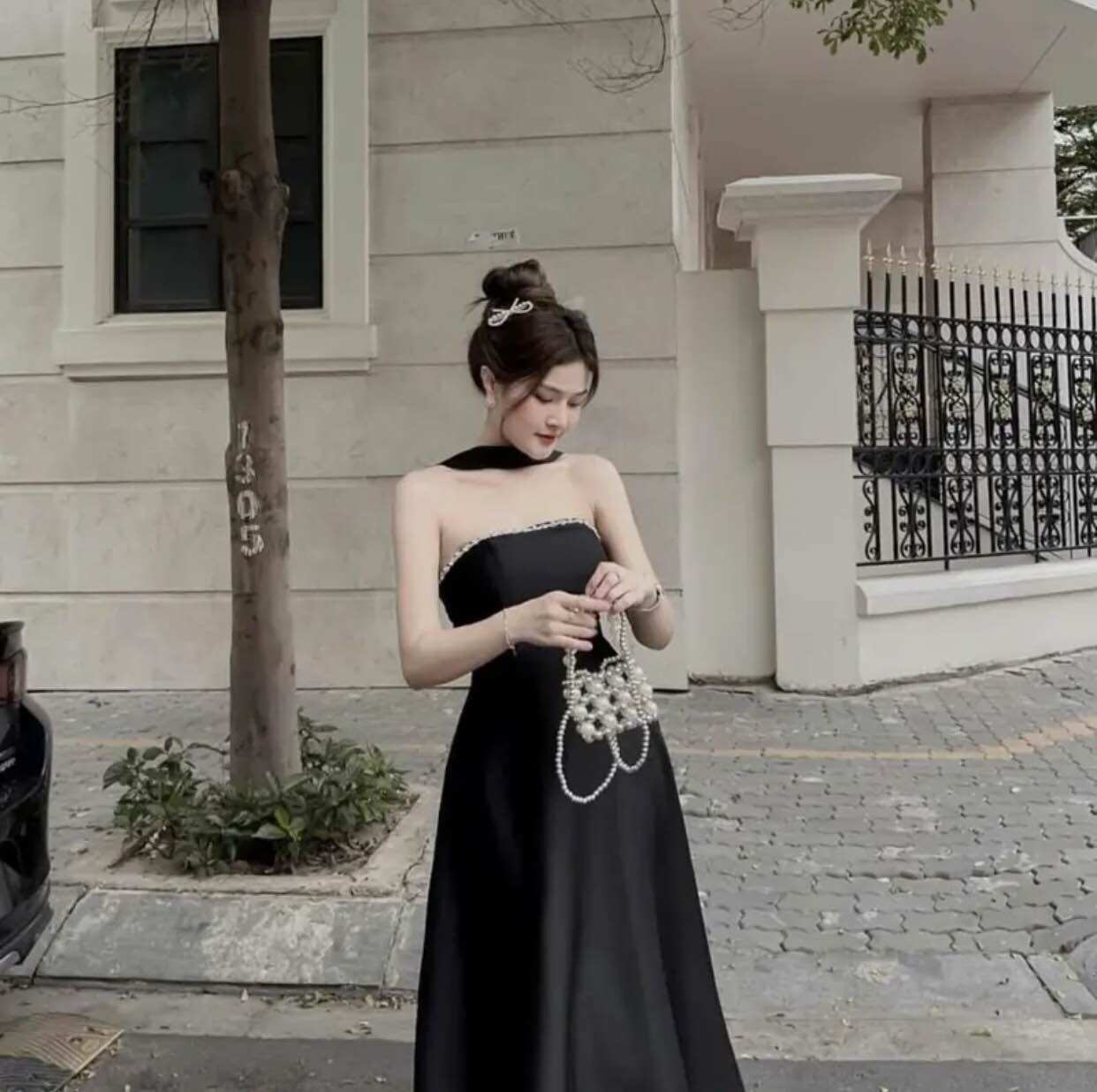 Đầm xoè dự tiệc dáng dài đính đá siêu sang