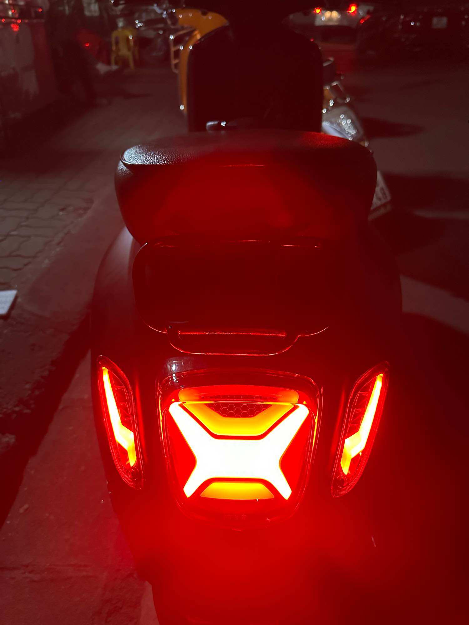 HẬU CHỮ X CHO VESPA SPRINT PRIMAVERA