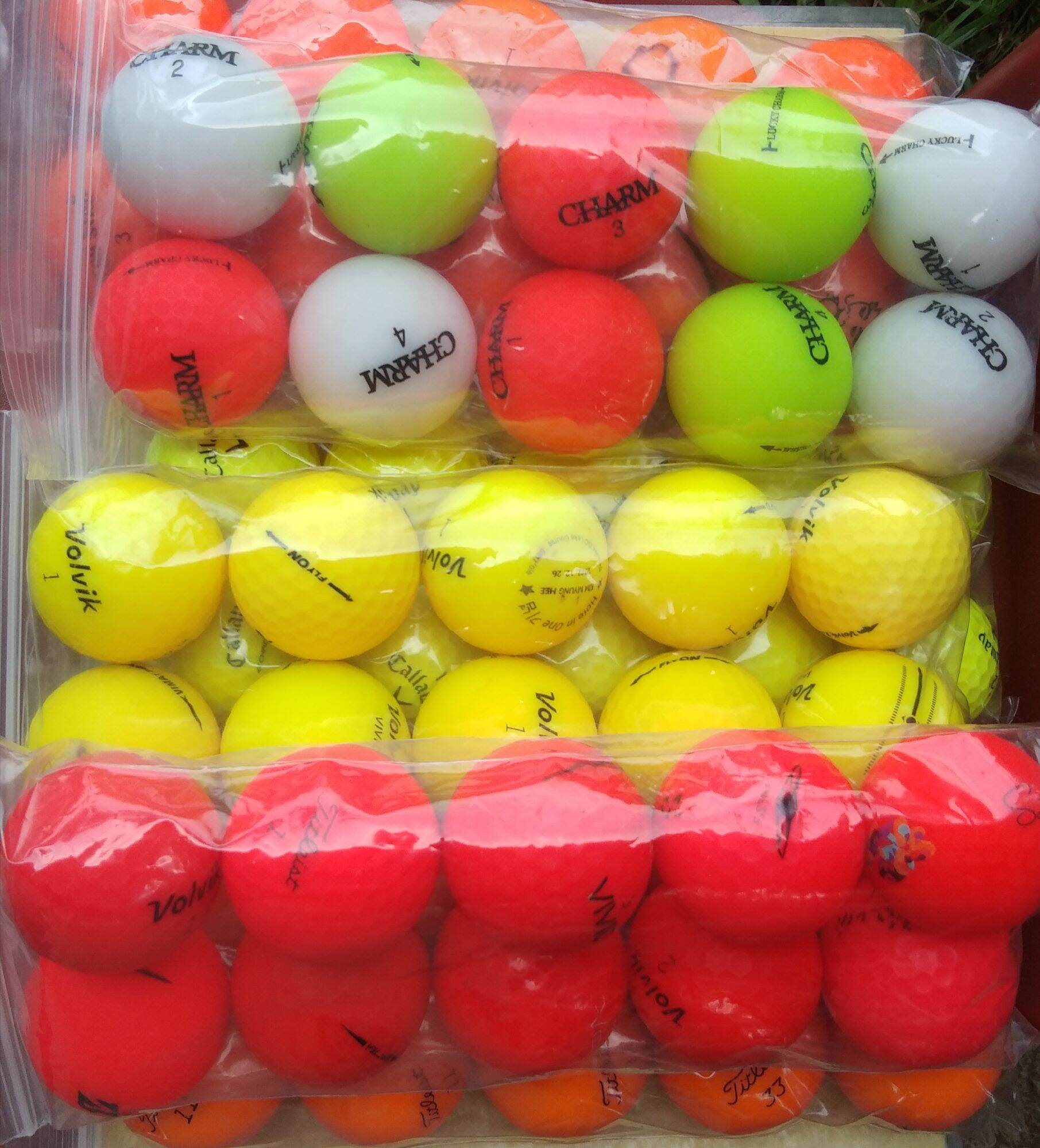 Combo 10 bóng golf màu các loại độ mới 90%
