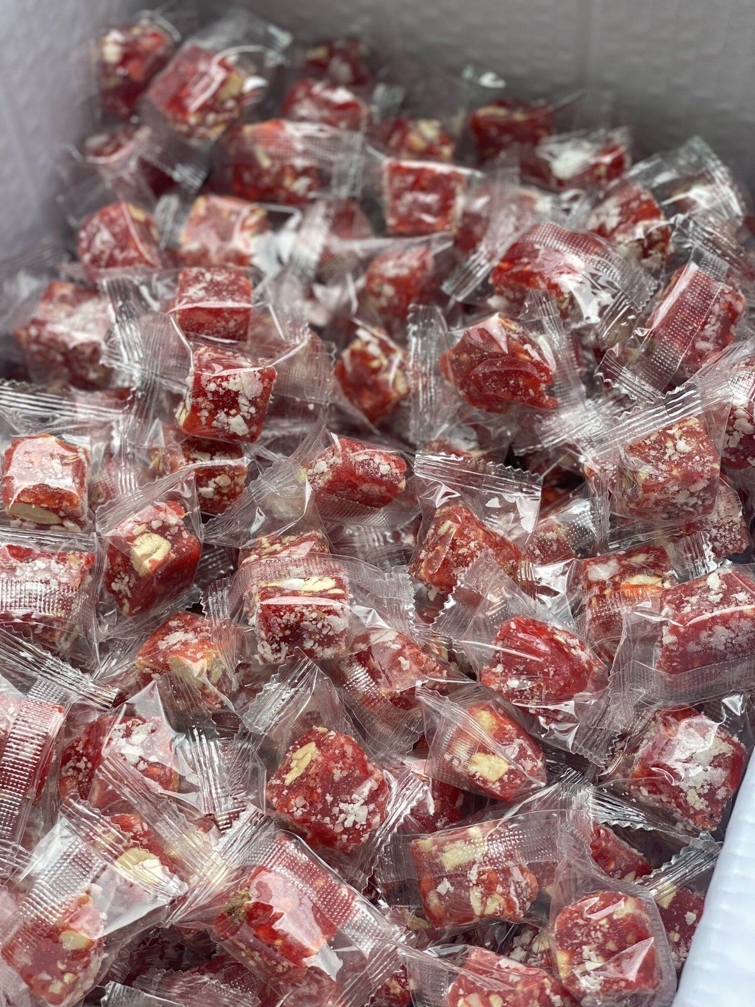 Dâu viên sấy dẻo phủ cơm dừa 500g