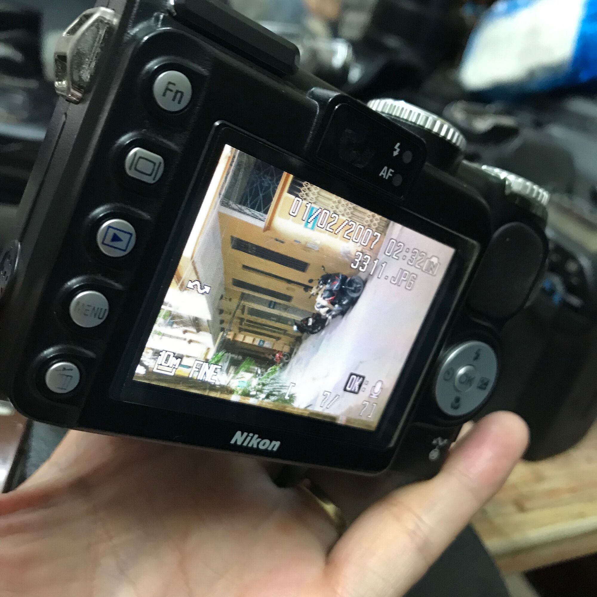 Nikon Coolpix P5000 quay chụp tốt