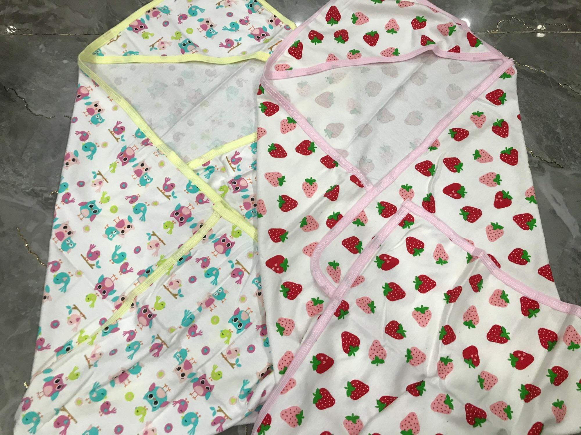 Chăn choàng chăn ủ bé sơ sinh có mũ D- 22 Khăn choàng có nón chuyên dùng cho bé sơ sinh Combo 2 cái