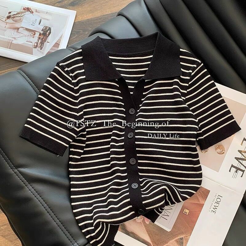 Áo croptop cổ bẻ gài nút