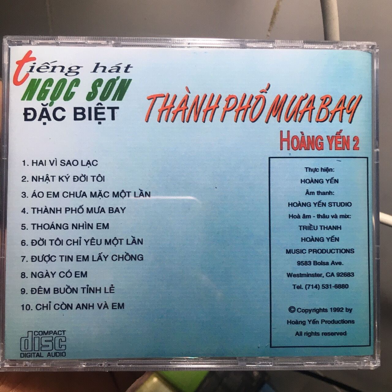 Ngọc Sơn  - Thành phố mưa bay