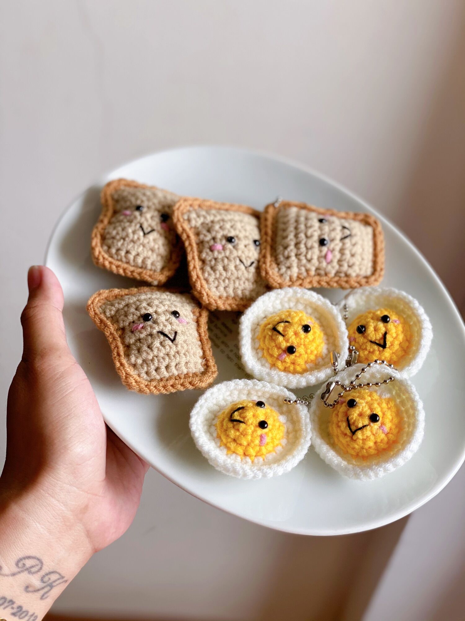 Móc khoá đôi trứng và sanwich bằng len handmade