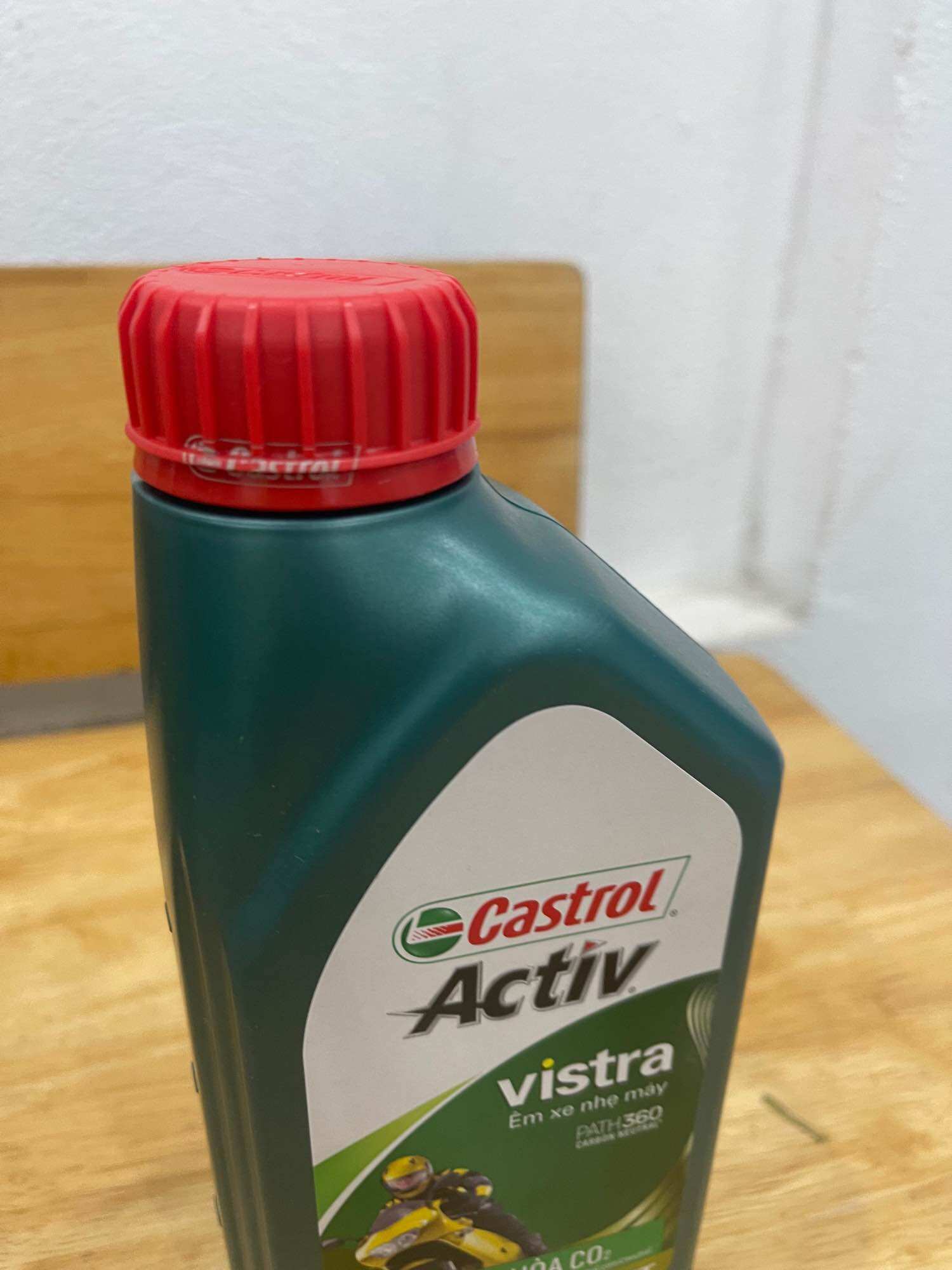 Nhớt Castrol Activ Vistra 4T 20W50 800ml