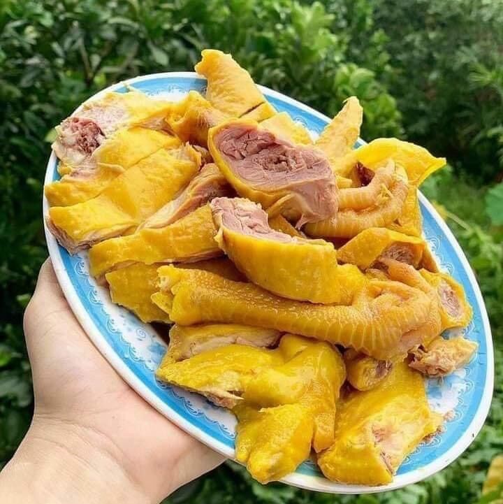 1 Con gà ri nguyên con ủ muối ko đầu (giao liền)