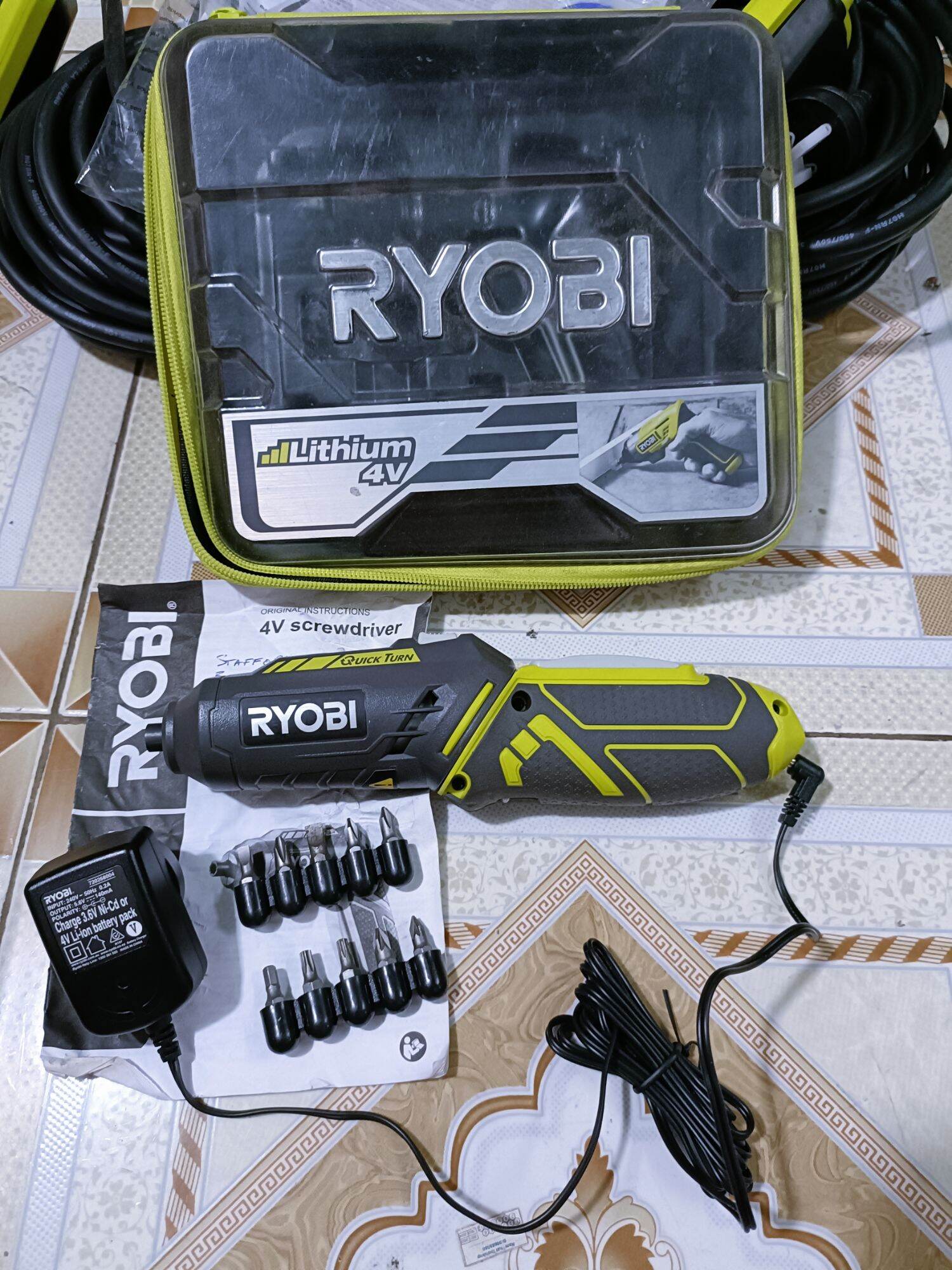 Máy bắt vít mini RYOBI 4V
