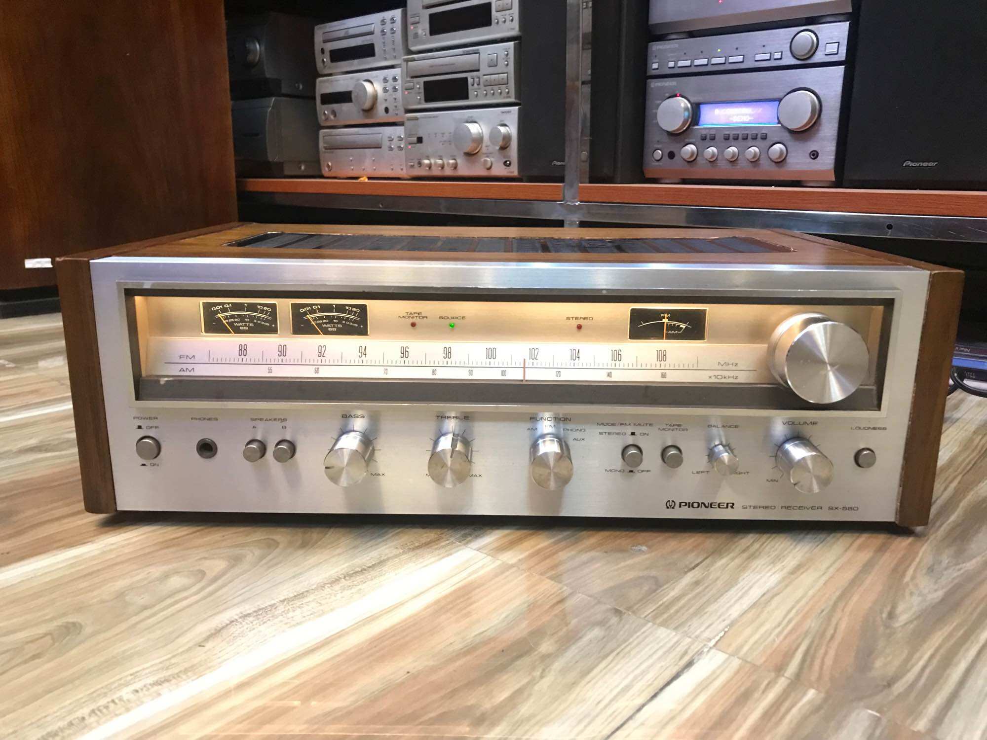 Âm ly Pioneer SX-580