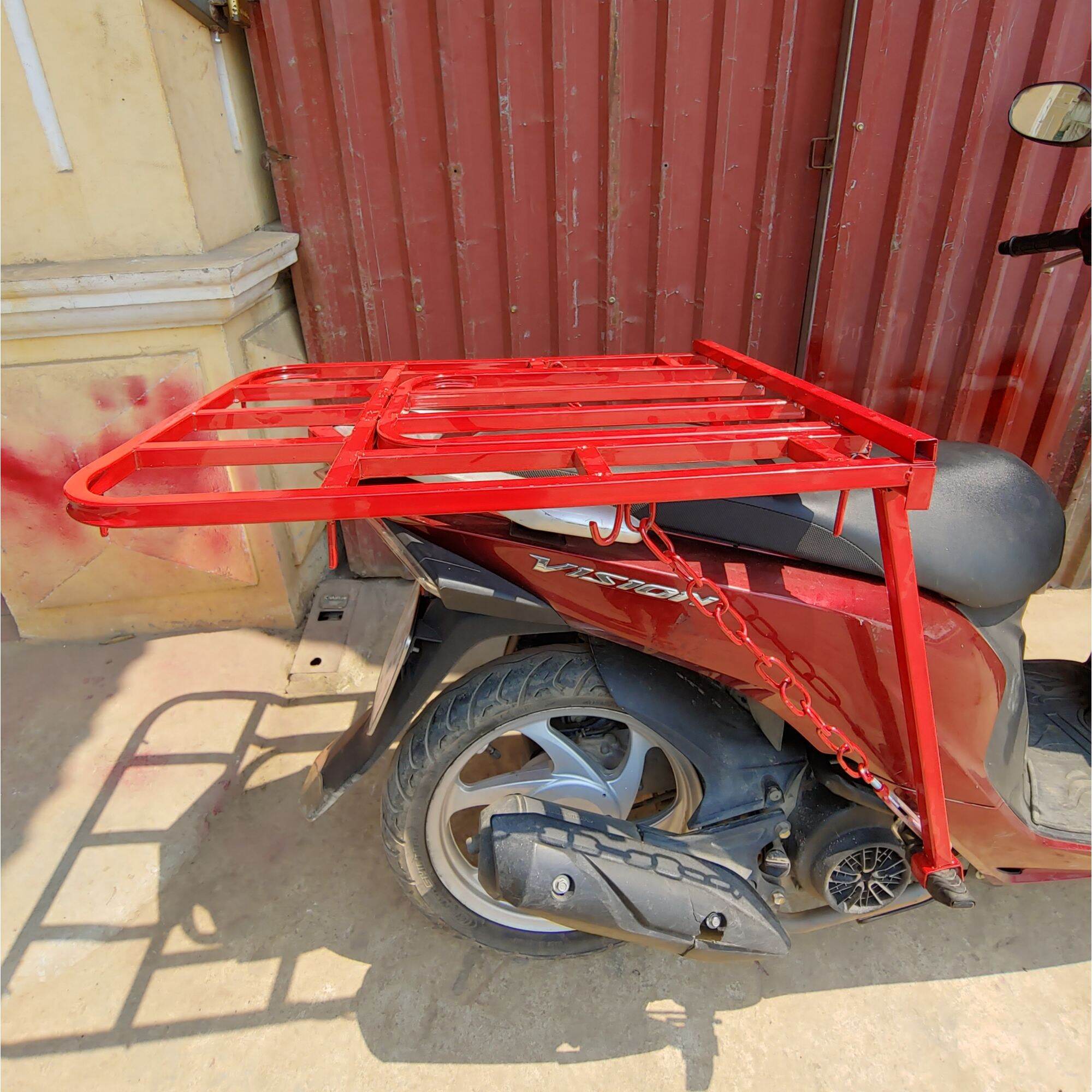 Giá xe chở hàng kích thước 60x75 mở nắp xăng - Baga xe chở hàng dành cho xe máy