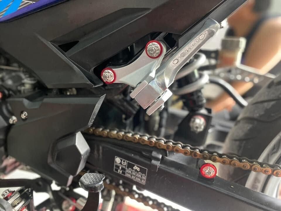 GÁC CHÂN MALAY GẮN EX 150 [KHÔNG CHẾ]