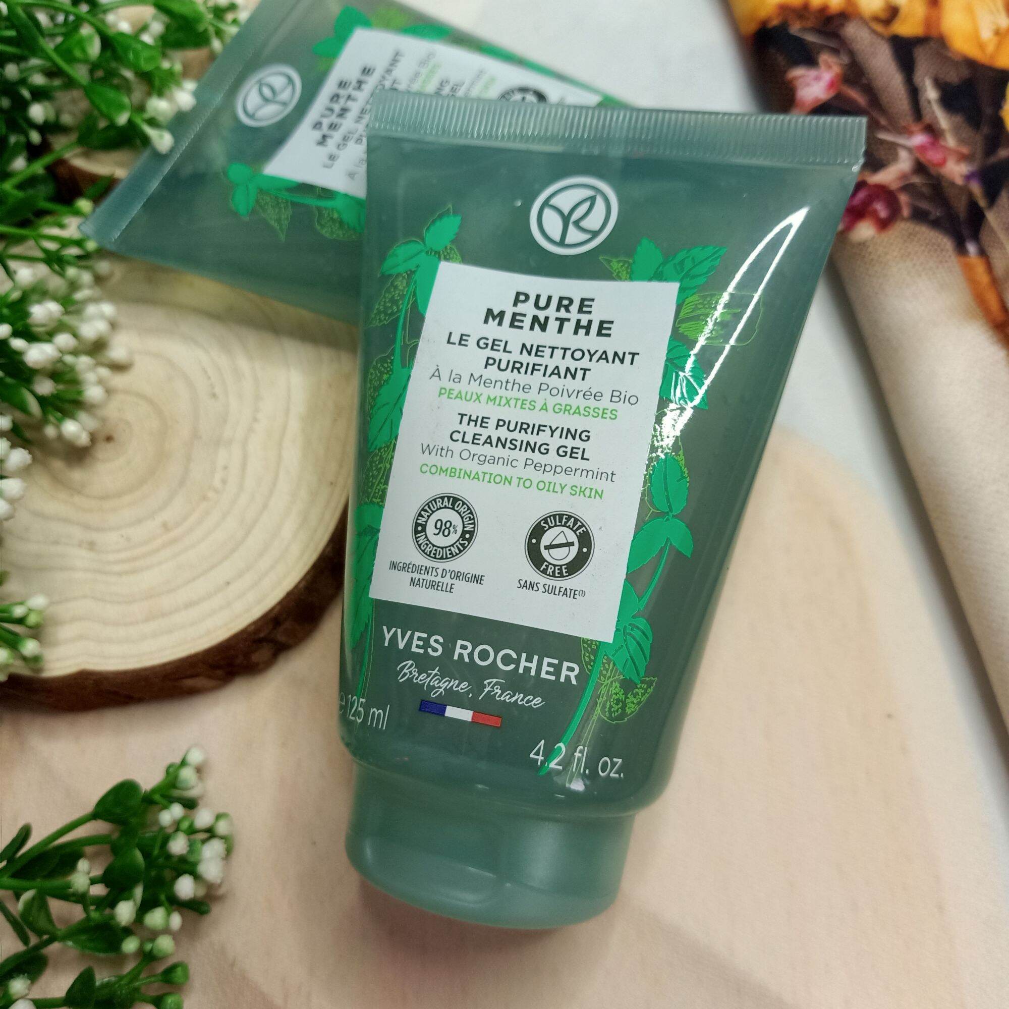 Gel rửa mặt cho da dầu Sebo vegetal Yves Rocher Pháp chính hãng 125ml
