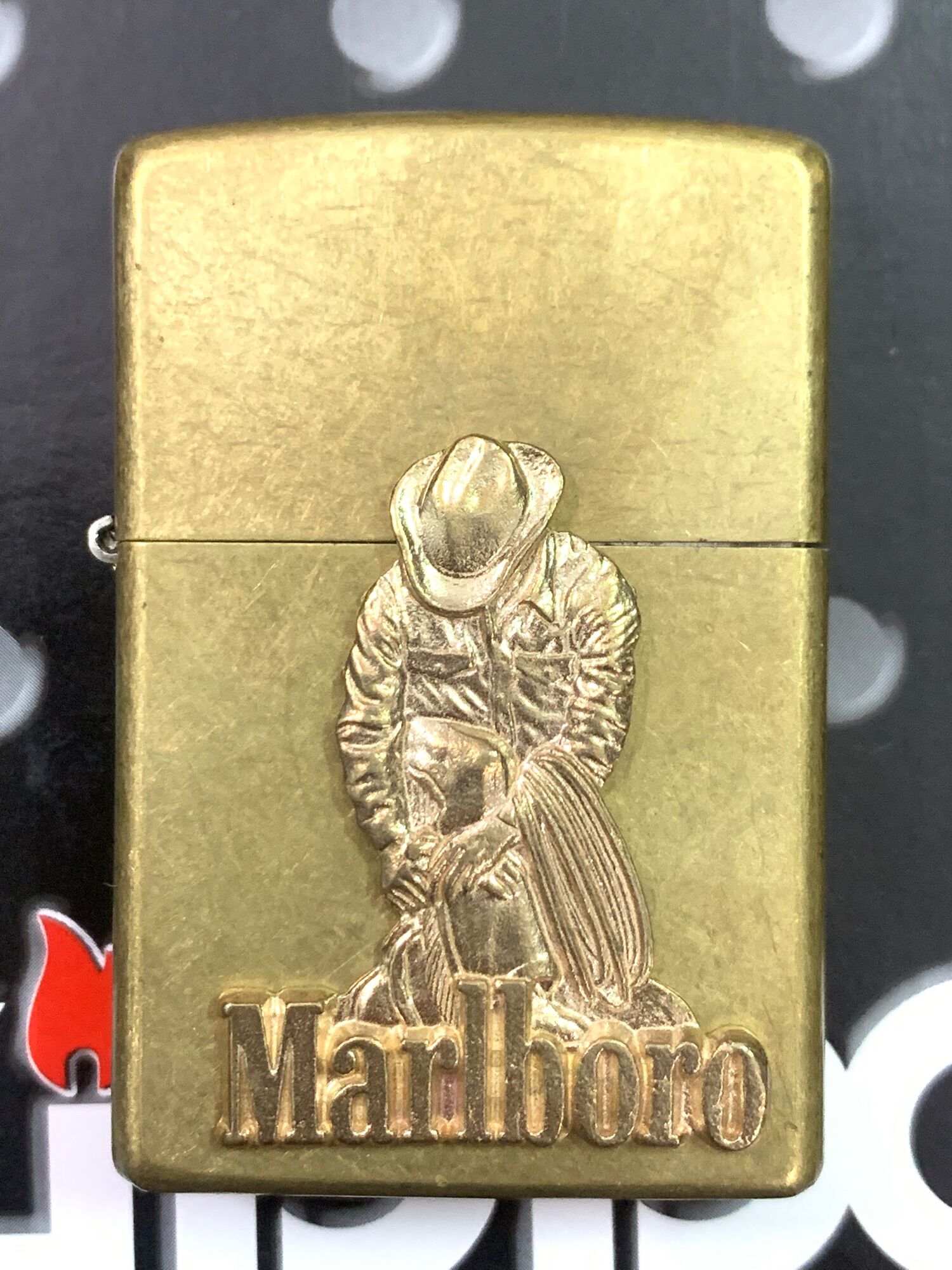 Emblem dán zippo chủ đề cao bồi