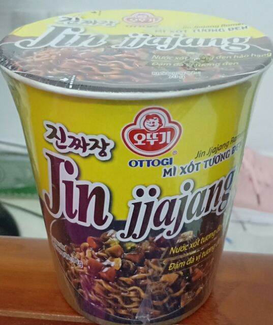 Mì xốt tương đen ly 75g