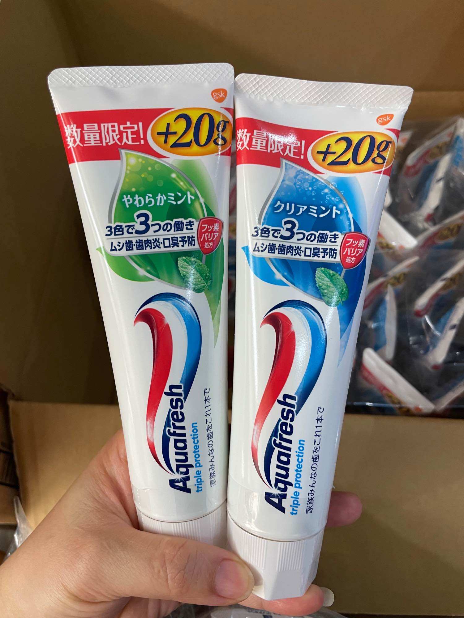 Kem đánh răng ống Aquafresh 100ml