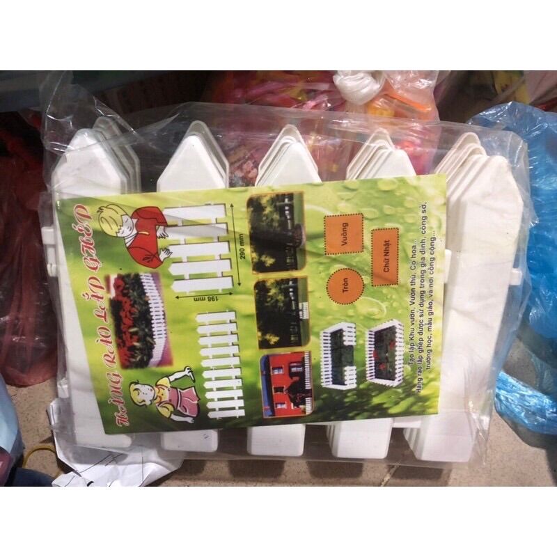 Hàng rào nhựa trang trí noen