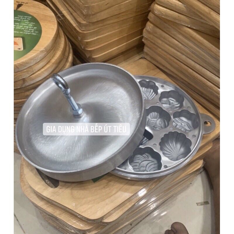 Khuôn bánh bông lan nặng dày