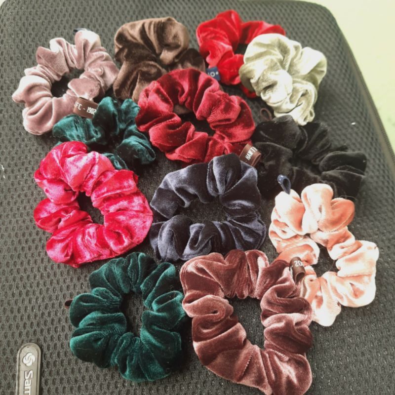 Dây cột tóc nhung nhiều màu (cở nhỏ 6-8cm)