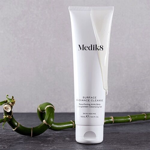 Sữa rửa mặt Medik8 Surface Radiance Cleanse 150ml/500ml