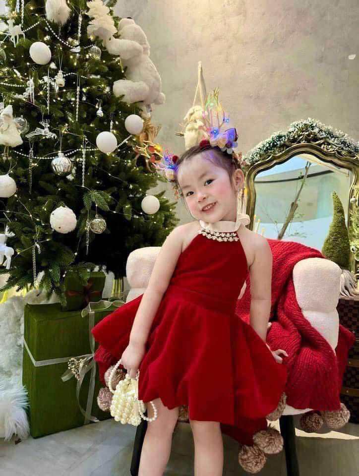 Bộ Trang Phục Noel Vải Nhung Đầy Đủ Chi Tiết Cho Trẻ Em - Trang phục khác |  ThờiTrangNữ.vn