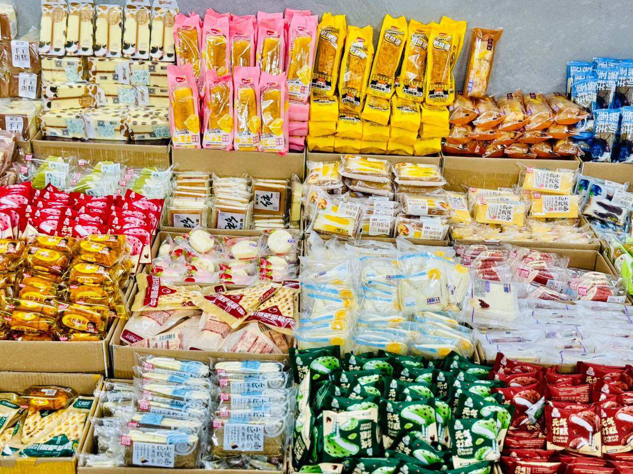 Thùng 2kg bánh mix đài loan,bánh bông lan mix đài loan loại 1 loại ngon