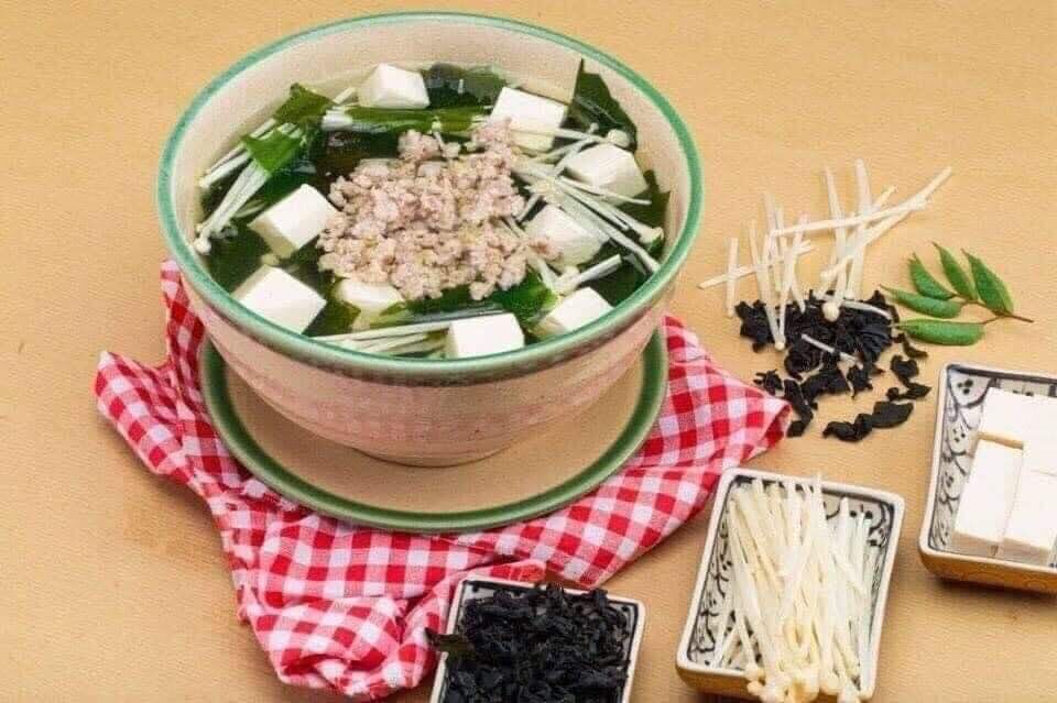 Canh rong biển miso