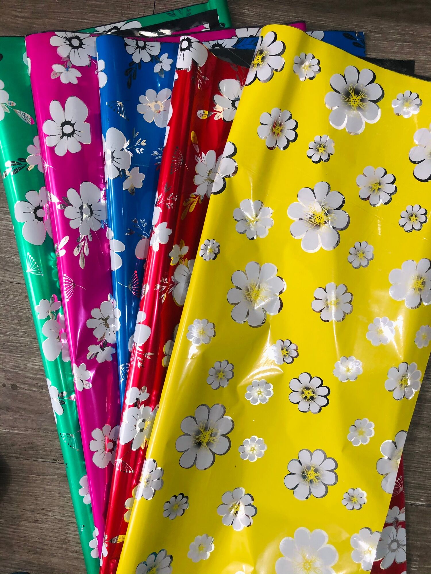 (about 10 Sheets) Multi-Colored Gift Wrapping Glassine Paper (70X100Cm)