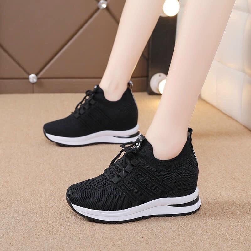 Giày thể thao độn đế 7cm,size 38, đế cao su chống trơn trượt