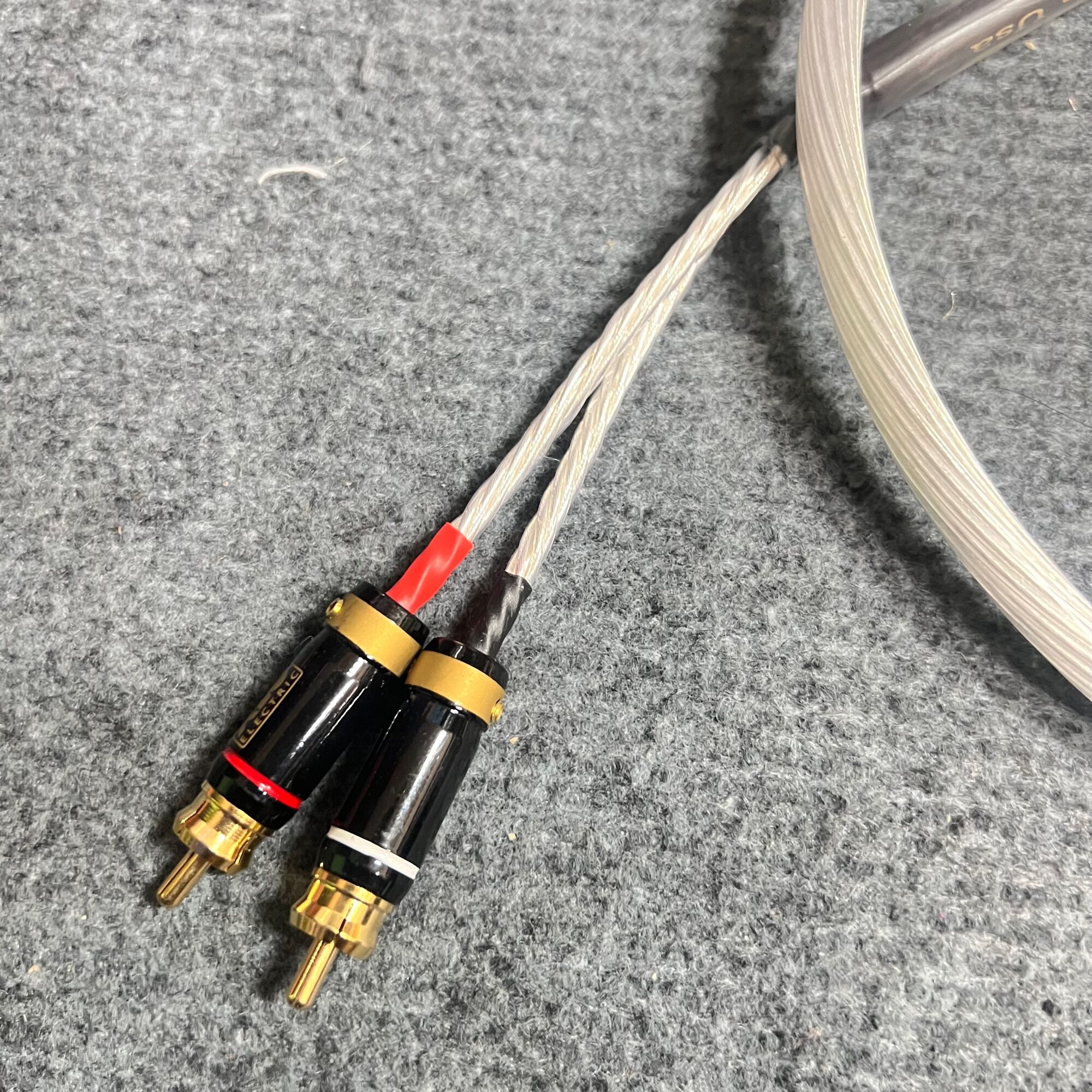 Dây AV XLO của Mỹ lõi Bạc cao cấp