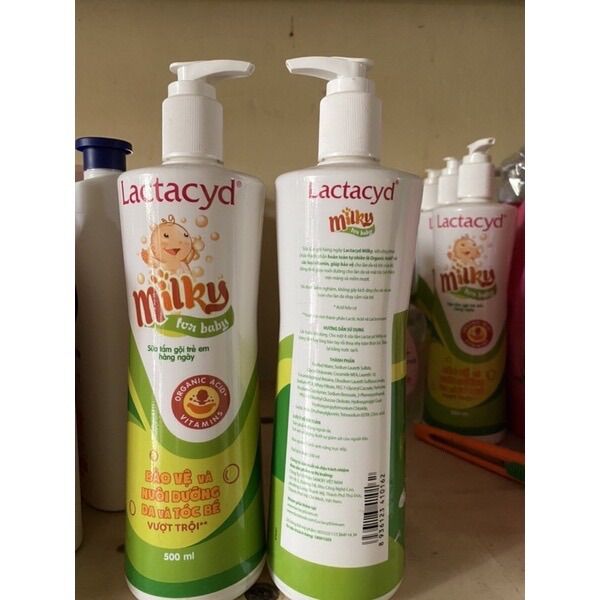 Lactacyd Milky Tắm Gội Trẻ Em 250 ml Chai