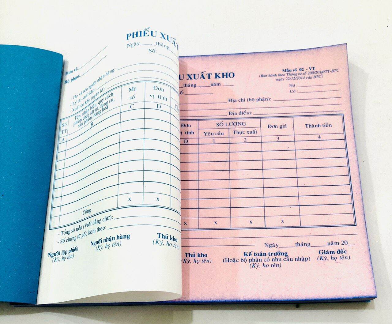 Combo 05 quyển - Phiếu xuất Kho 2 liên 100 tờ (50 bộ) - Khổ A5 - Giấy đẹp láng mịn và nhận mực tốt