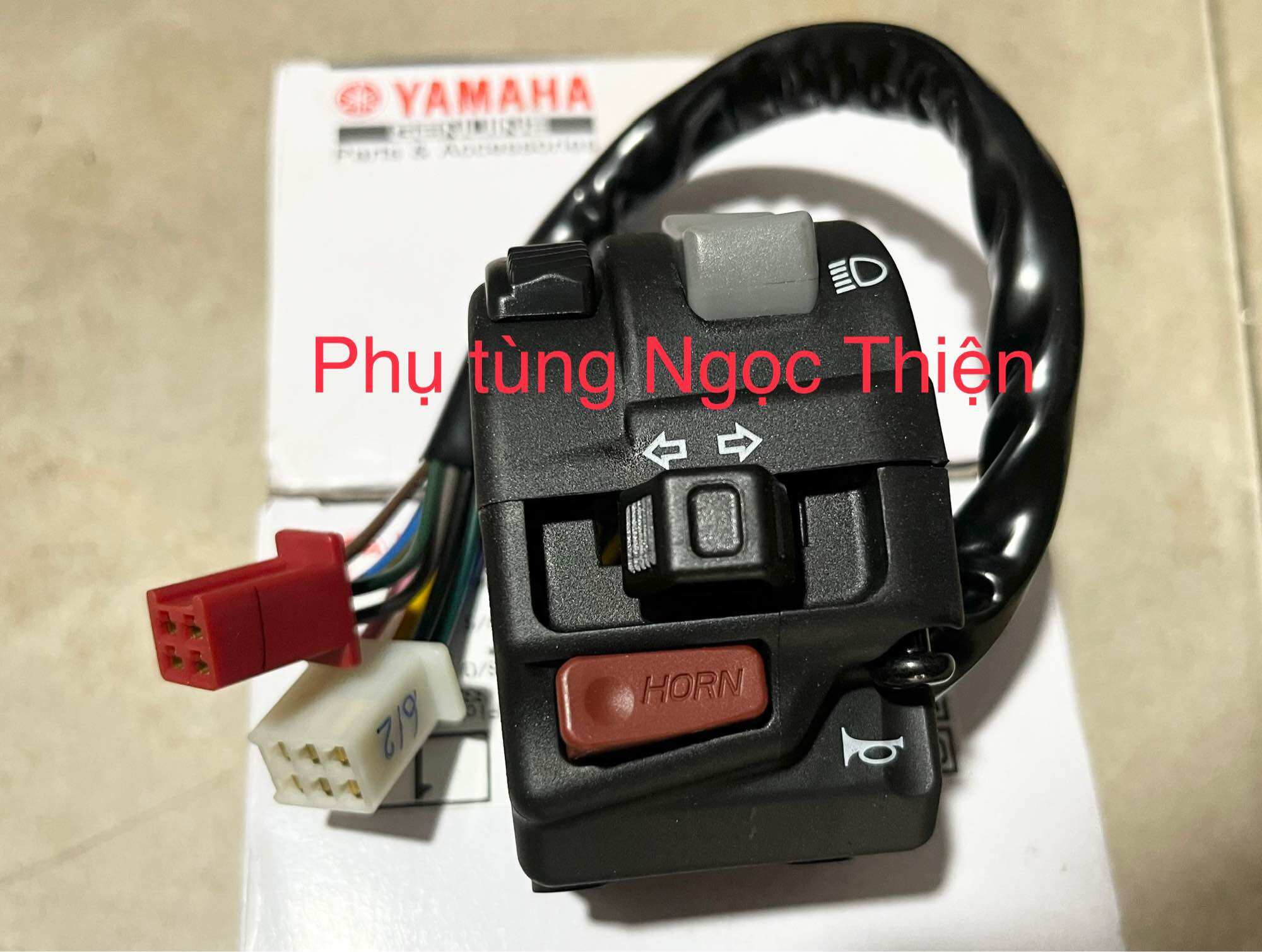 Cùm công tắc trái, phải Nouvo 123