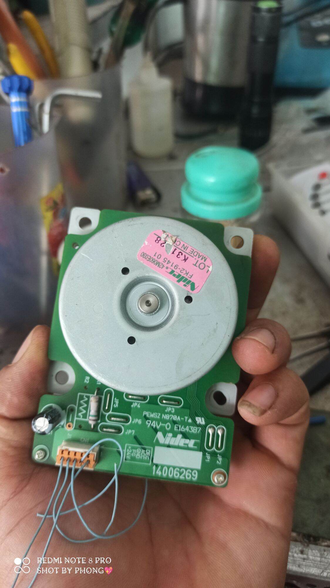 motor không chổi than nidec