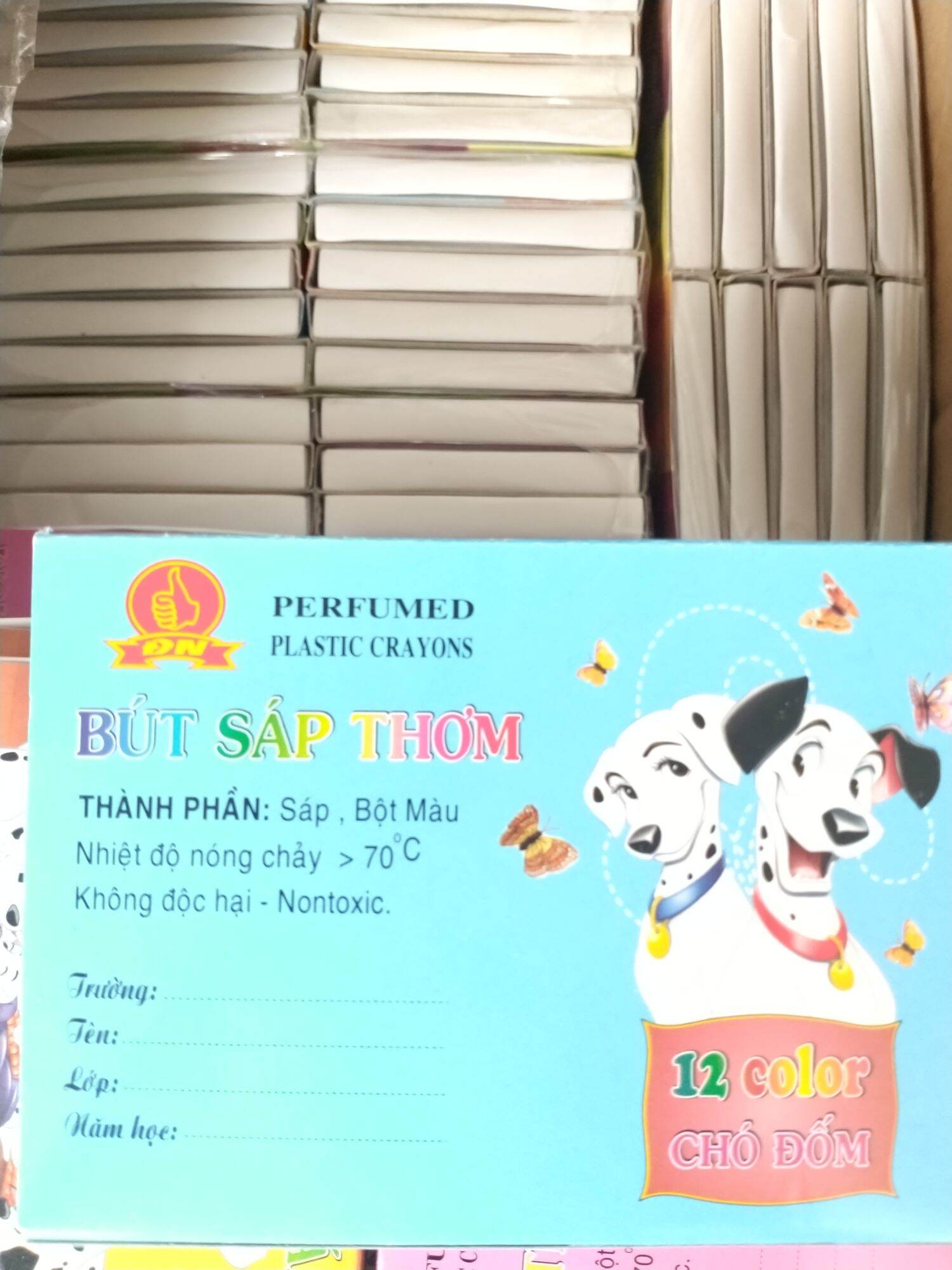 [ HCM ] Hộp bút sáp thơm 12 màu ( giao ngẫu nhiên )