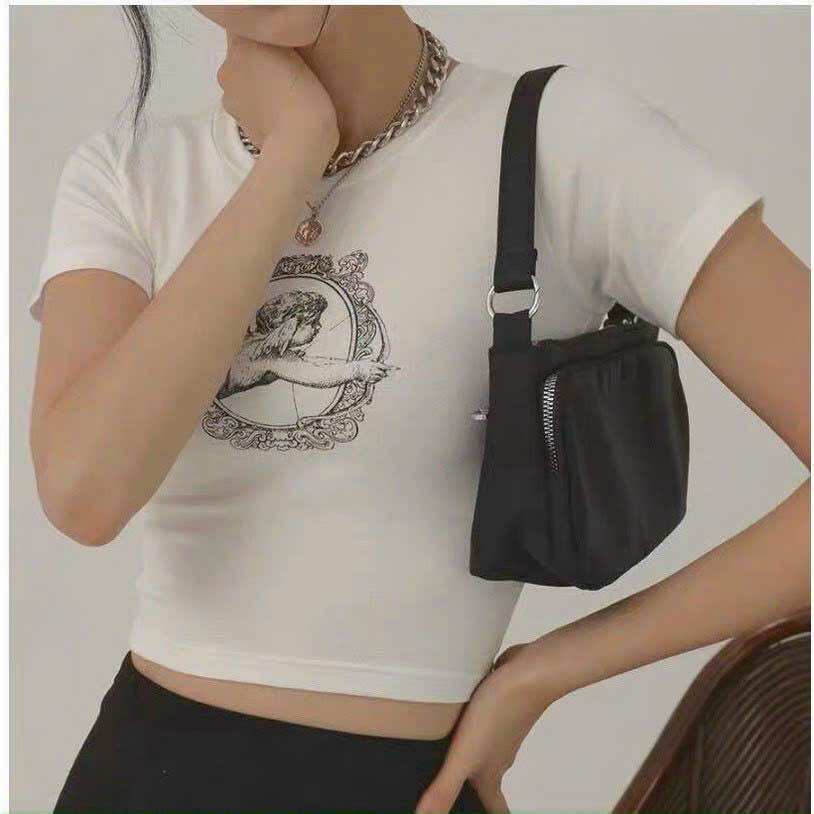 ÁO CROPTOP EMBE DƯƠNG CUNG UN