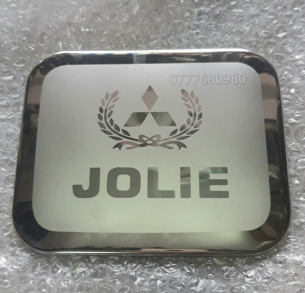 NẮP XĂNG INOX MITSUBISHI JOLIE