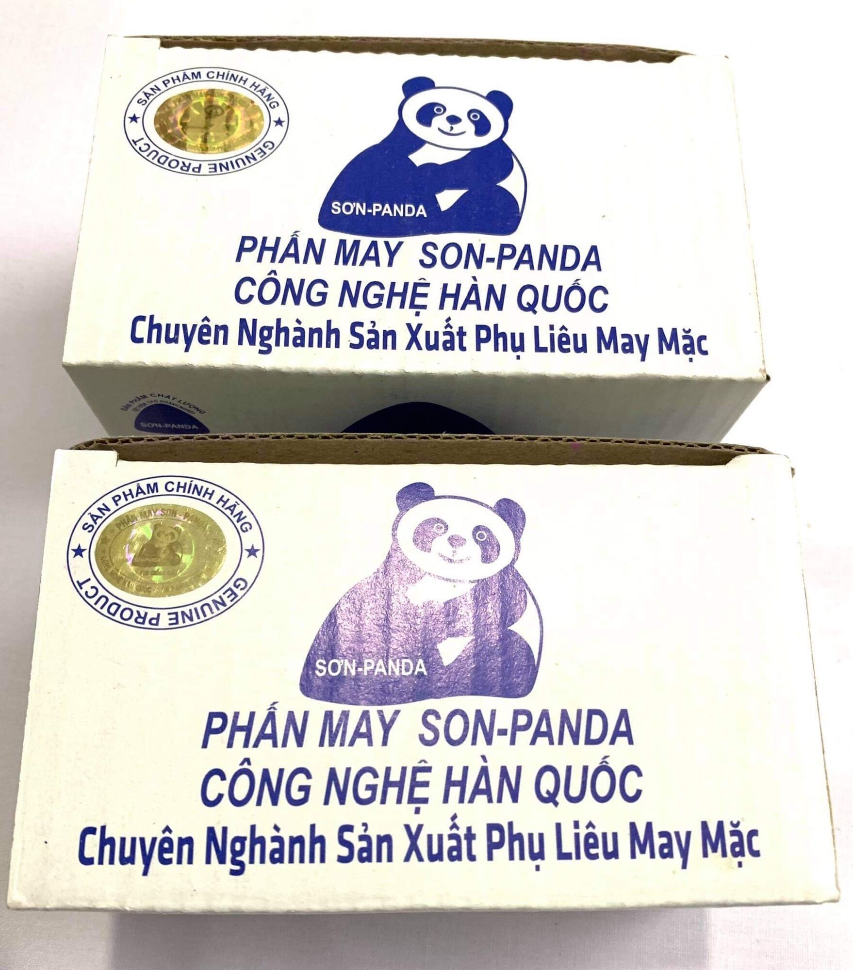 Hộp phấn vẽ vải cắt may hiệu Panda 4 màu giá rẻ