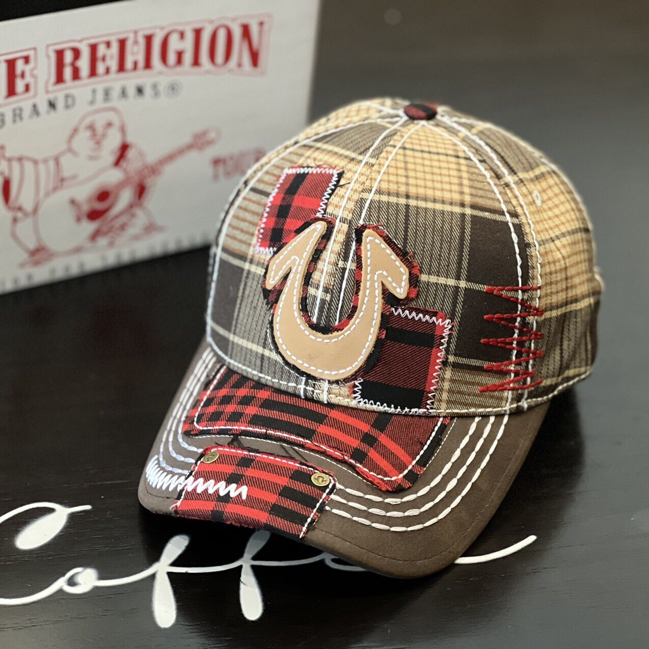 Nón kết/Mũ lưỡi trai Truereligion Địa U