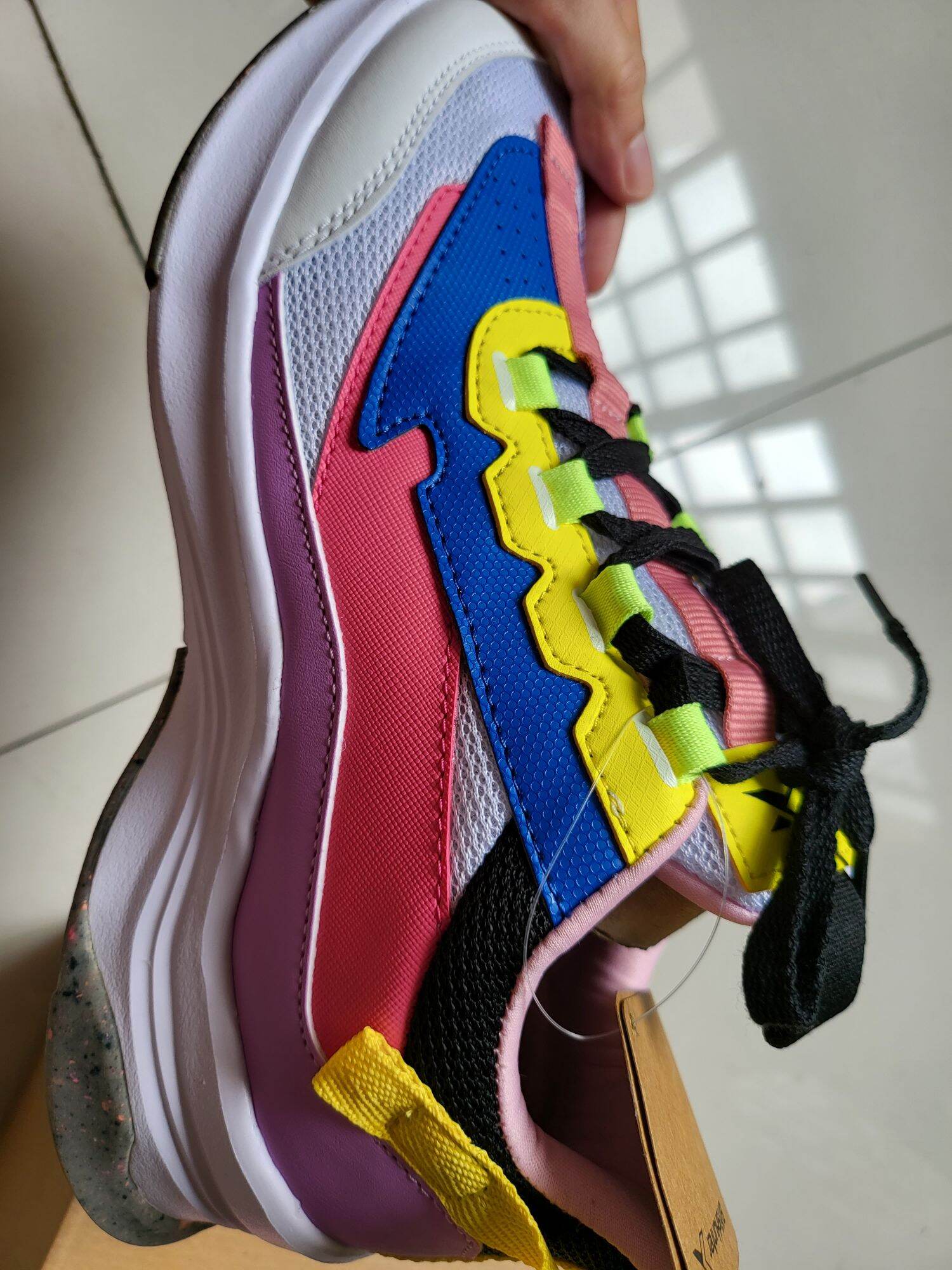 GIÀY SNEAKER NỮ  SIZE 39