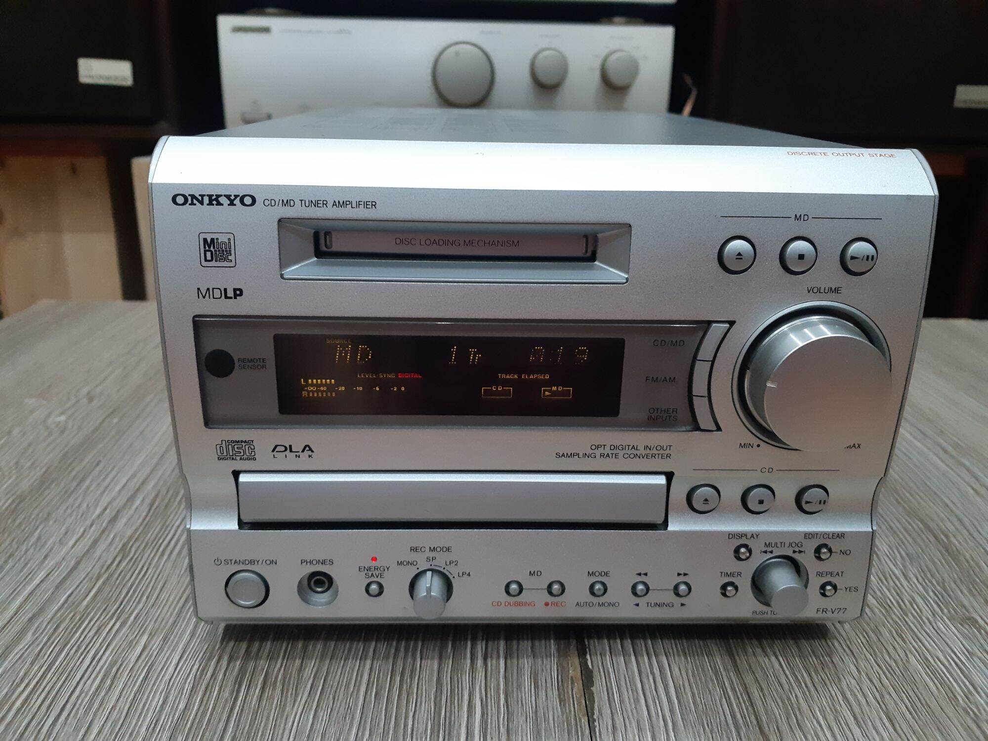 Cục dàn Onkyo V77 nguyên zin