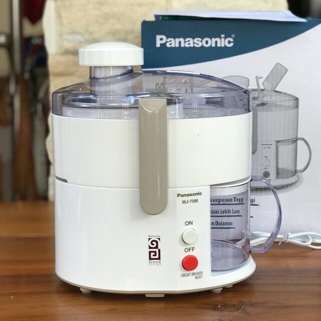Máy ép trái cây Panasonic MJ-70M