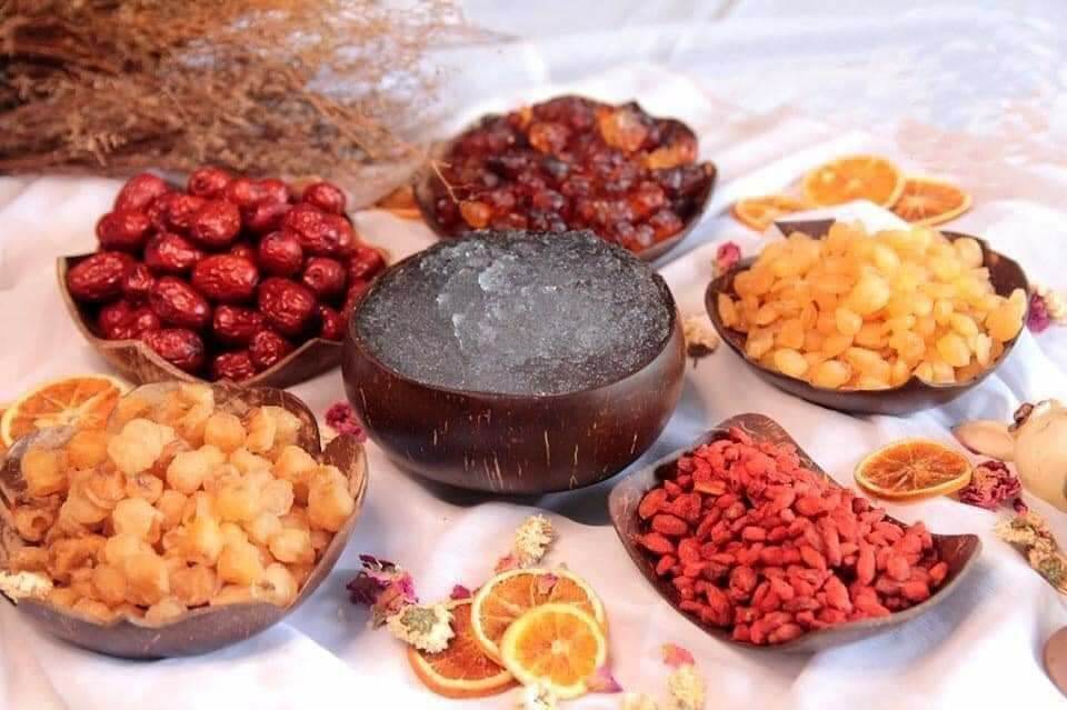25 set chè 12 vị tặng táo