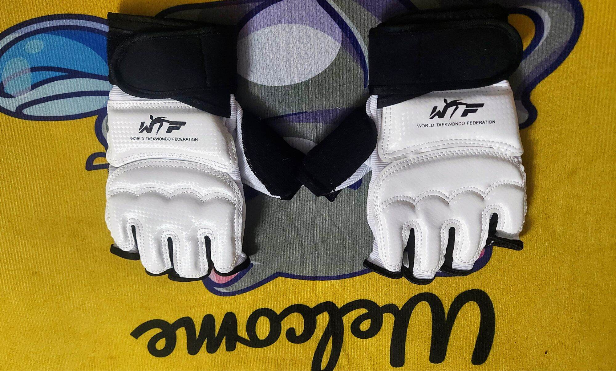 Bộ găng tay - găng chân Taekwondo