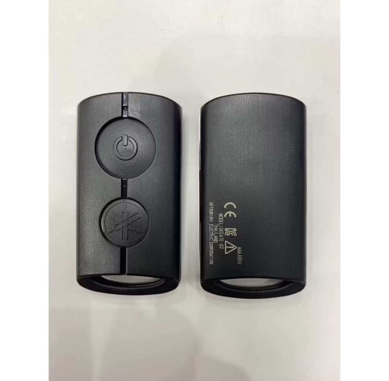 Vỏ smartkey chìa khoá xe Yamaha NVX Janus Grande Freego Latte nhựa cao cấp mặt sau có chữ như hình