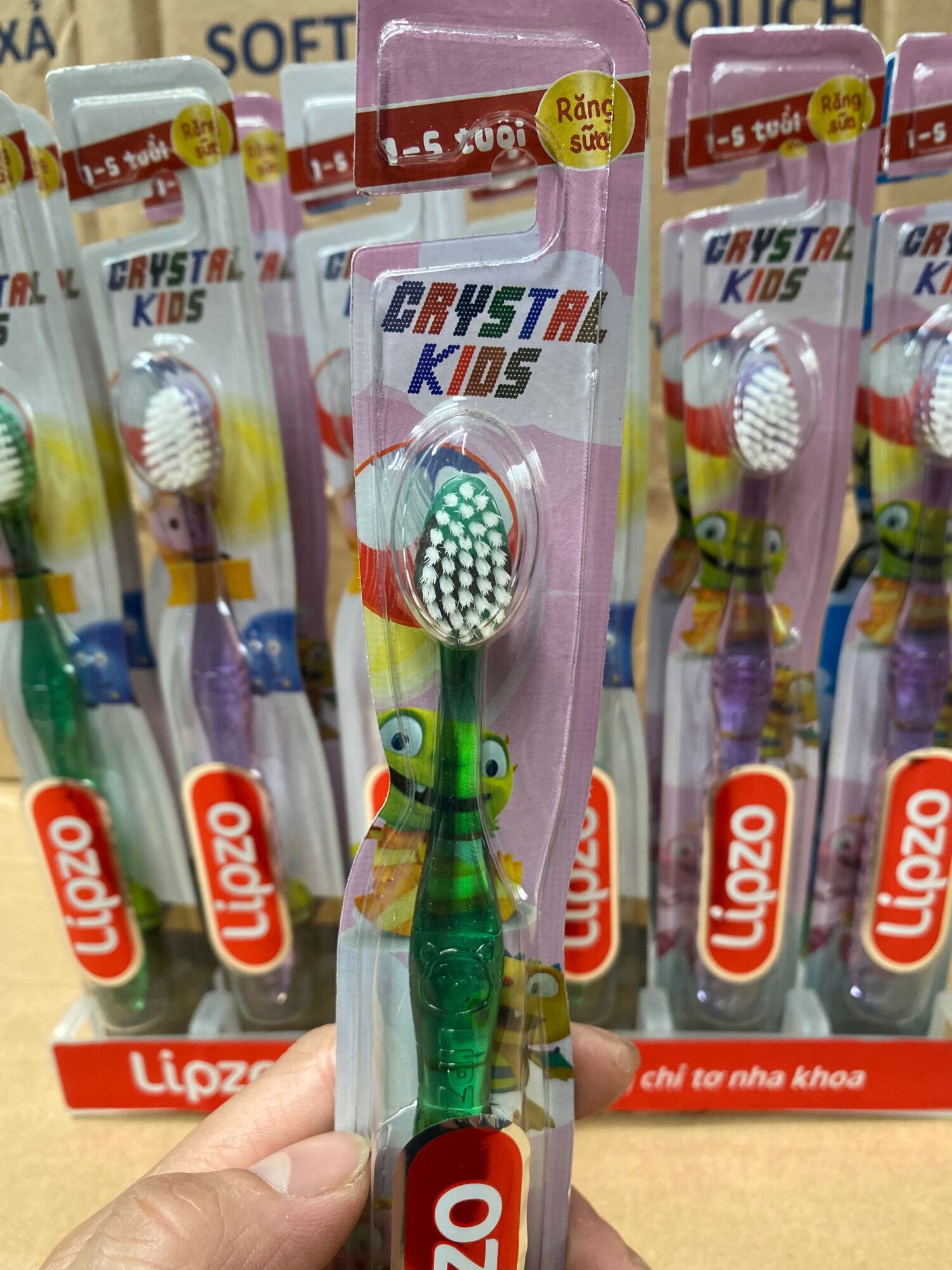 Bàn chải đánh răng cho bé Lipzo Crystal Kids
