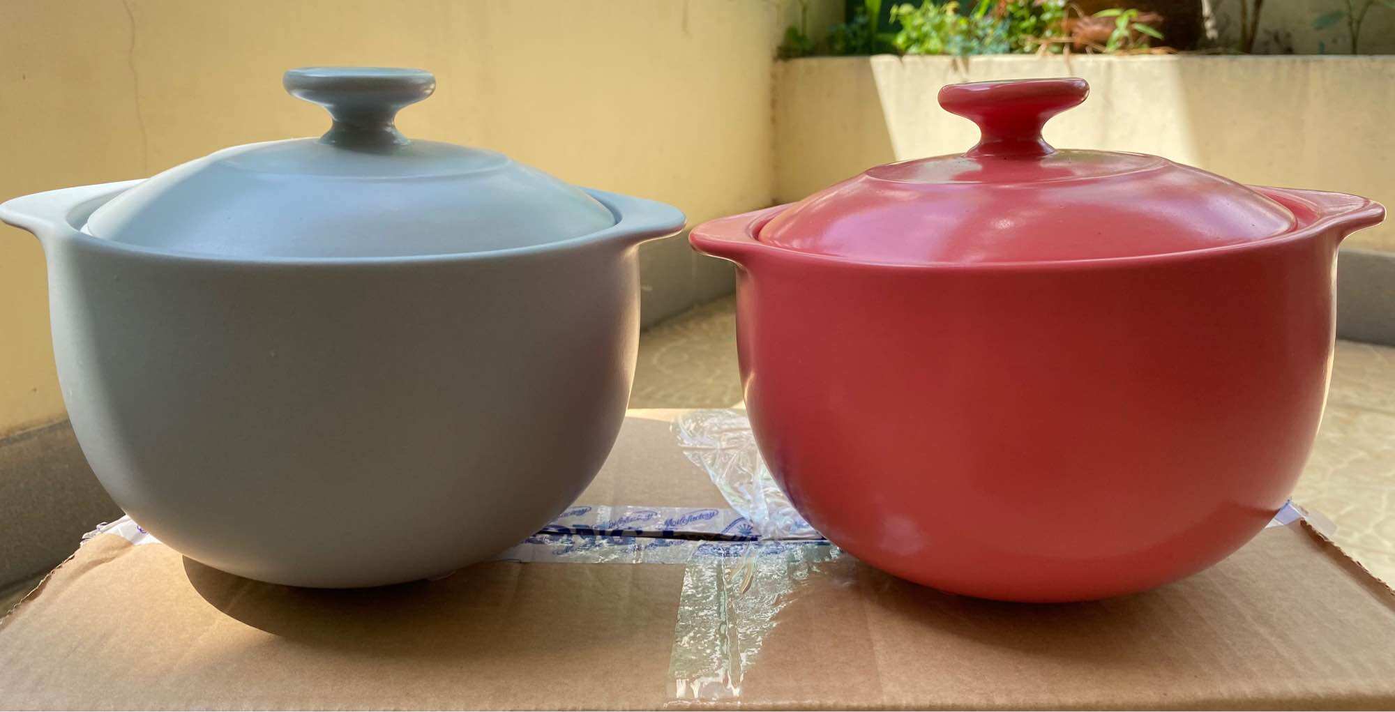 Nồi sứ dưỡng sinh minh long 2l vesta+nắp - màu đỏ/xám lỗi nhẹ